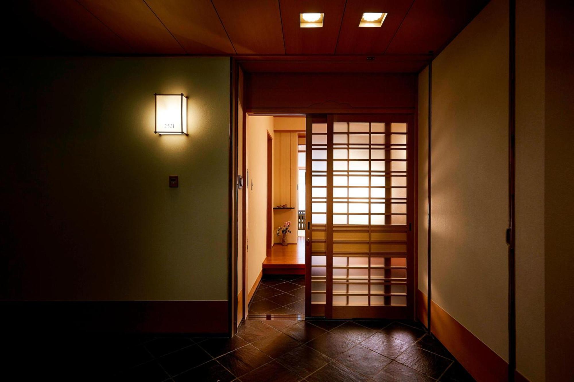 The Ritz-Carlton Osaka Hotel Exterior foto