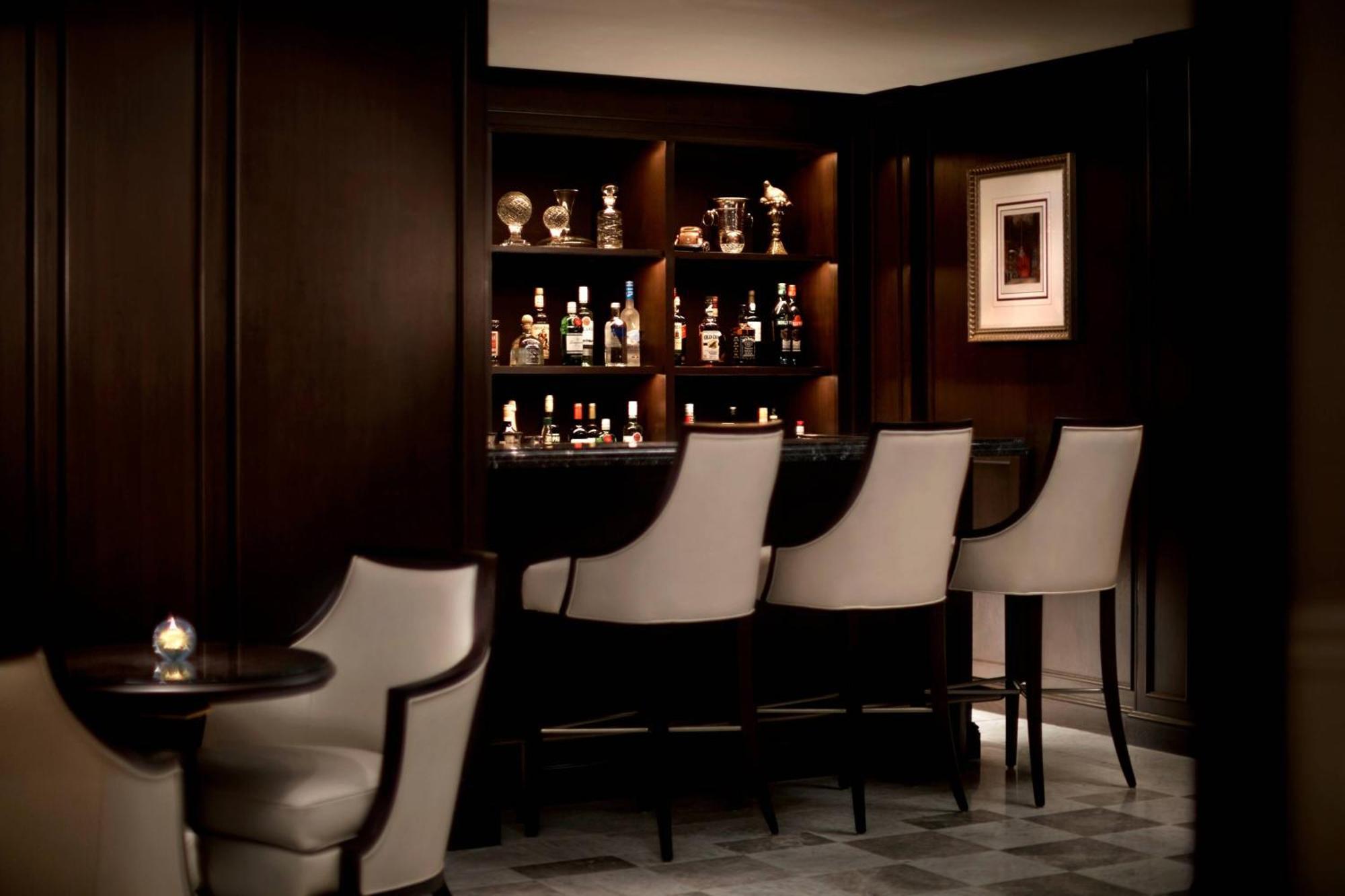 The Ritz-Carlton Osaka Hotel Exterior foto