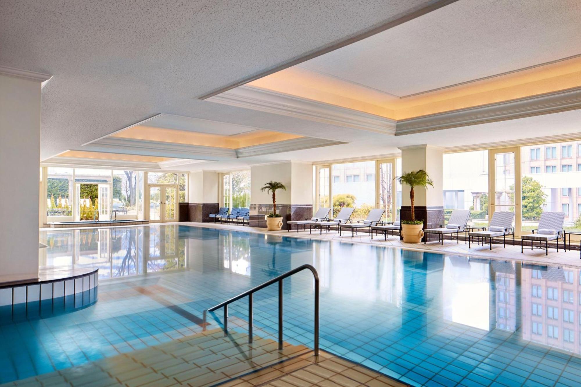 The Ritz-Carlton Osaka Hotel Exterior foto